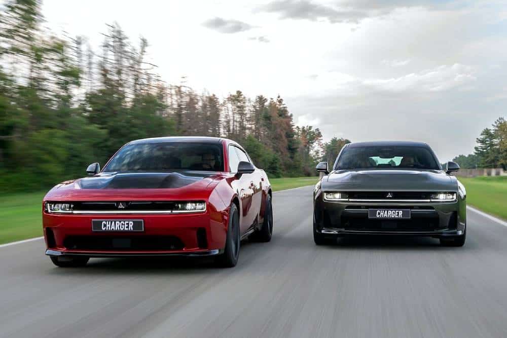 https://cdn.autogreeknews.gr/wp-content/uploads/2026/09/new-dodge-charger-2.jpg