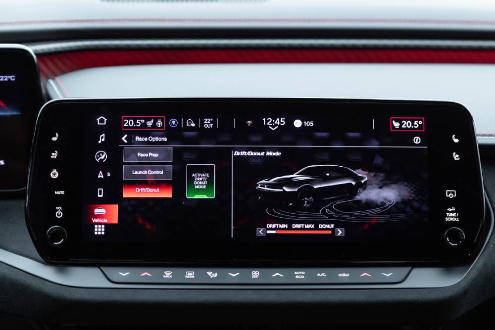 https://cdn.autogreeknews.gr/wp-content/uploads/2026/09/new-dodge-charger-9.jpg