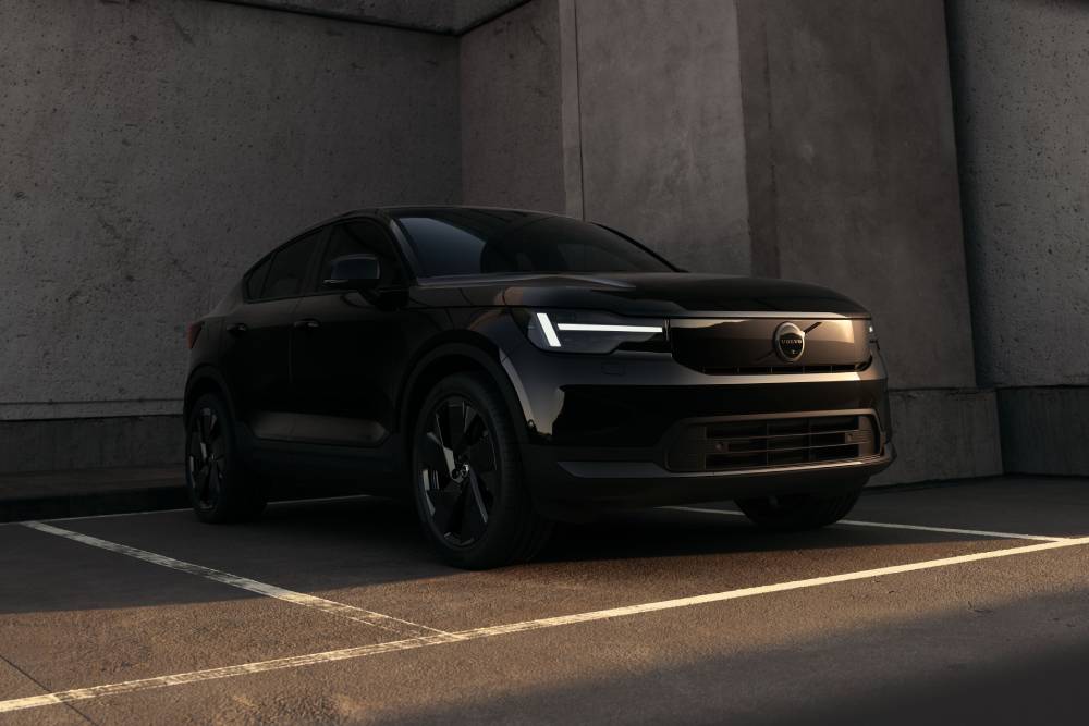 https://cdn.autogreeknews.gr/wp-content/uploads/2026/09/new-volvo-xc40-and-ec40-11.jpg