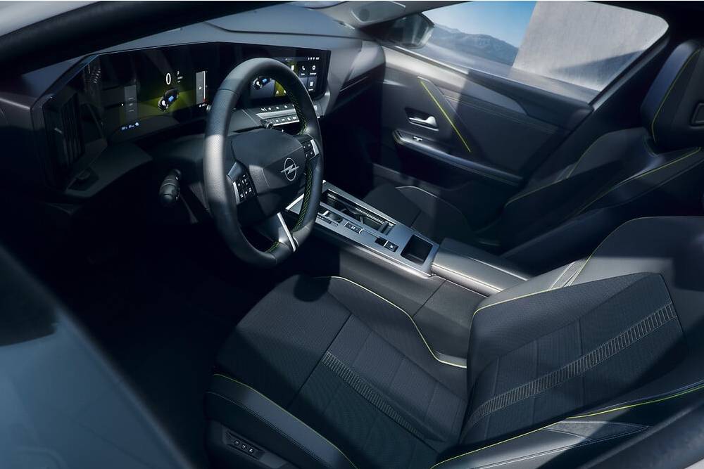 https://cdn.autogreeknews.gr/wp-content/uploads/2026/09/opel-astra-gse-line-2.jpg