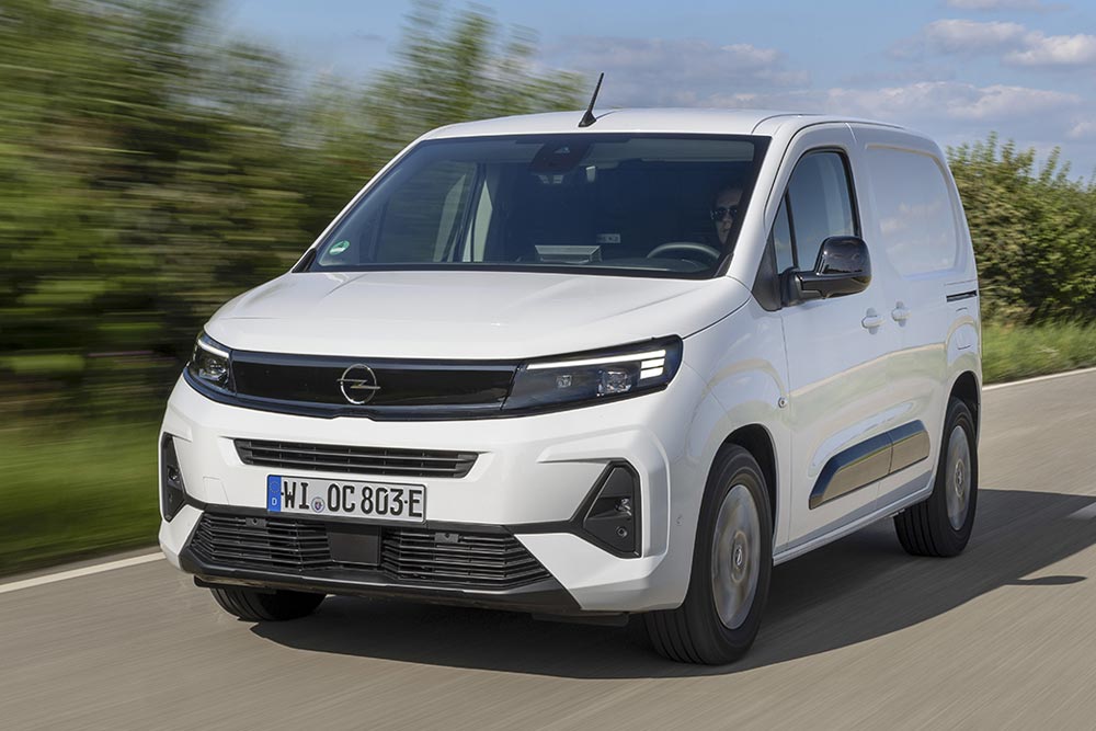 https://cdn.autogreeknews.gr/wp-content/uploads/2026/09/opel-combo-electric.jpg