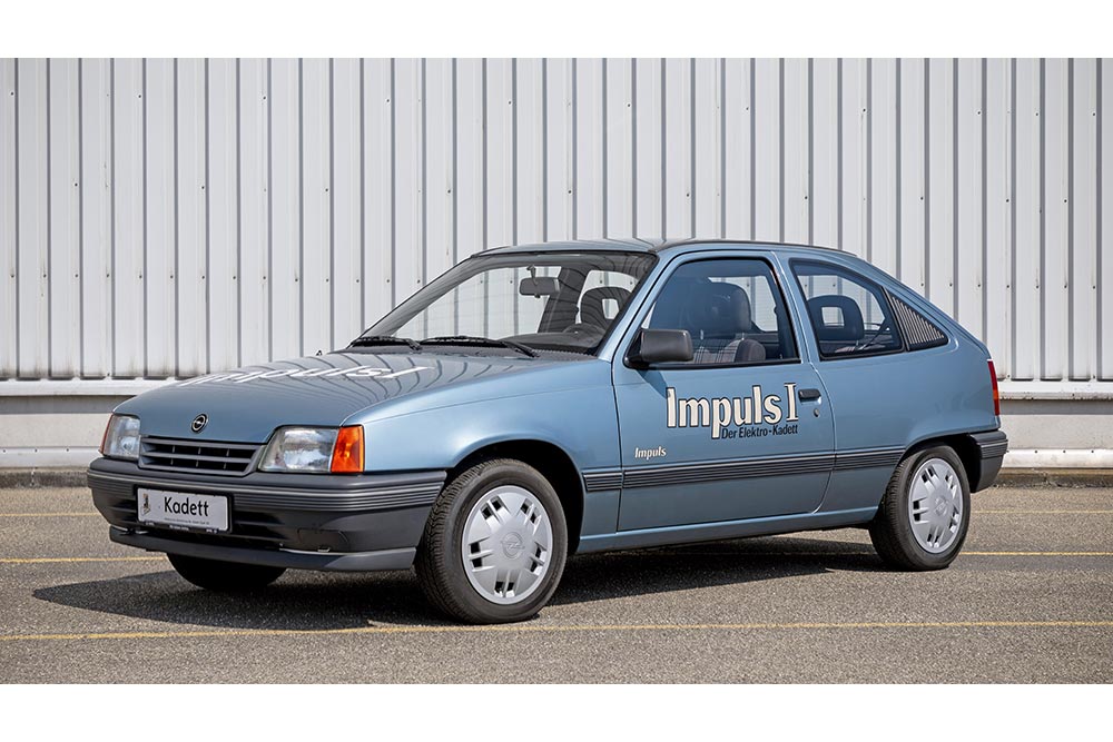 https://cdn.autogreeknews.gr/wp-content/uploads/2026/09/opel-impuls-i-1990.jpg
