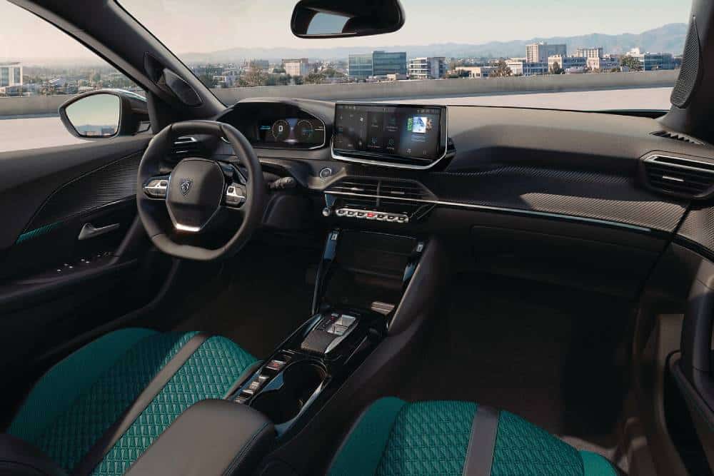https://cdn.autogreeknews.gr/wp-content/uploads/2026/09/peugeot-208-and-2008-envy-8.jpg