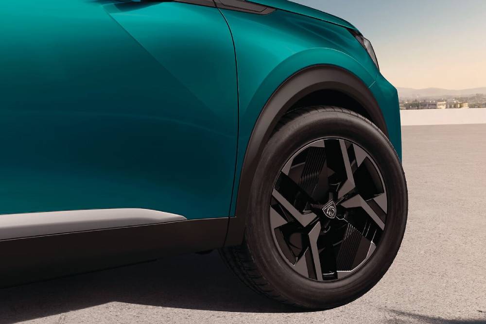 https://cdn.autogreeknews.gr/wp-content/uploads/2026/09/peugeot-208-and-2008-envy-9.jpg