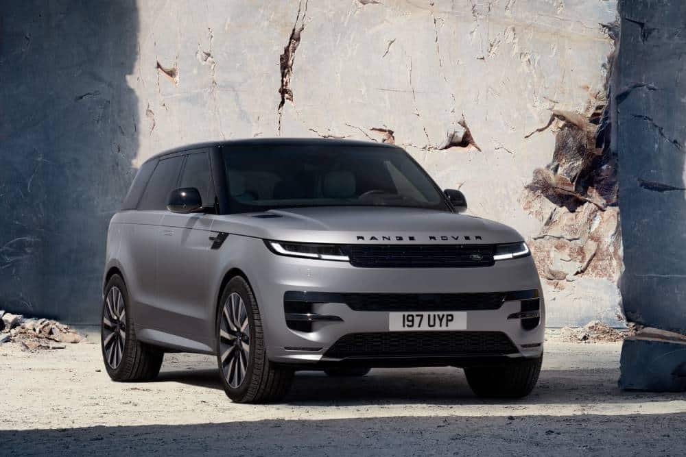 https://cdn.autogreeknews.gr/wp-content/uploads/2026/09/range-rover-sport-electric-9.jpg