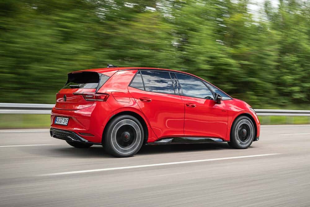 https://cdn.autogreeknews.gr/wp-content/uploads/2026/09/vw-id.3-gti-official-13-1.jpg