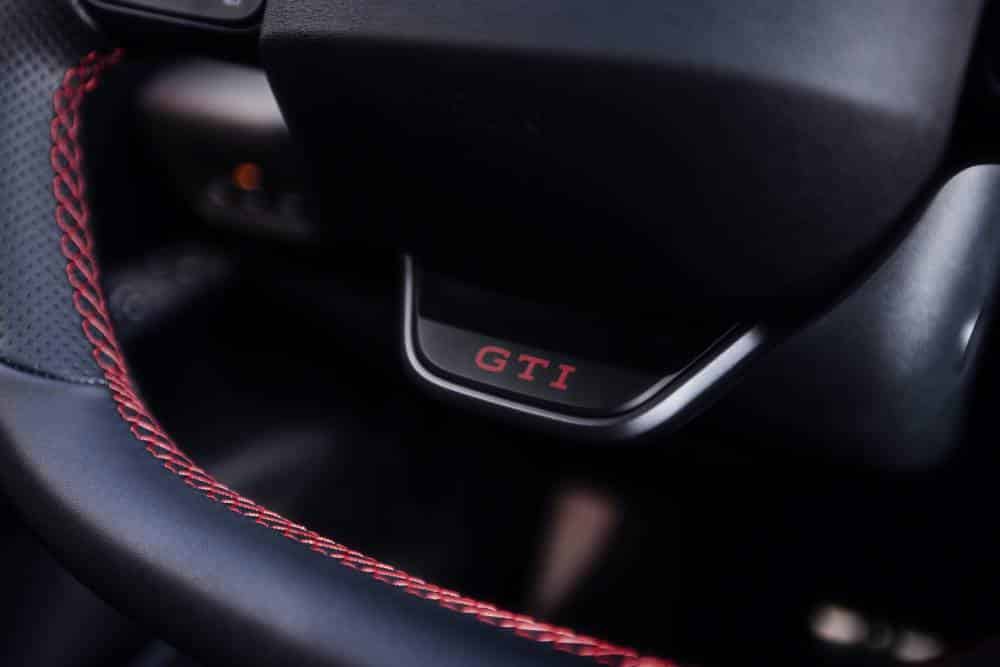 https://cdn.autogreeknews.gr/wp-content/uploads/2026/09/vw-id.3-gti-official-6-1.jpg