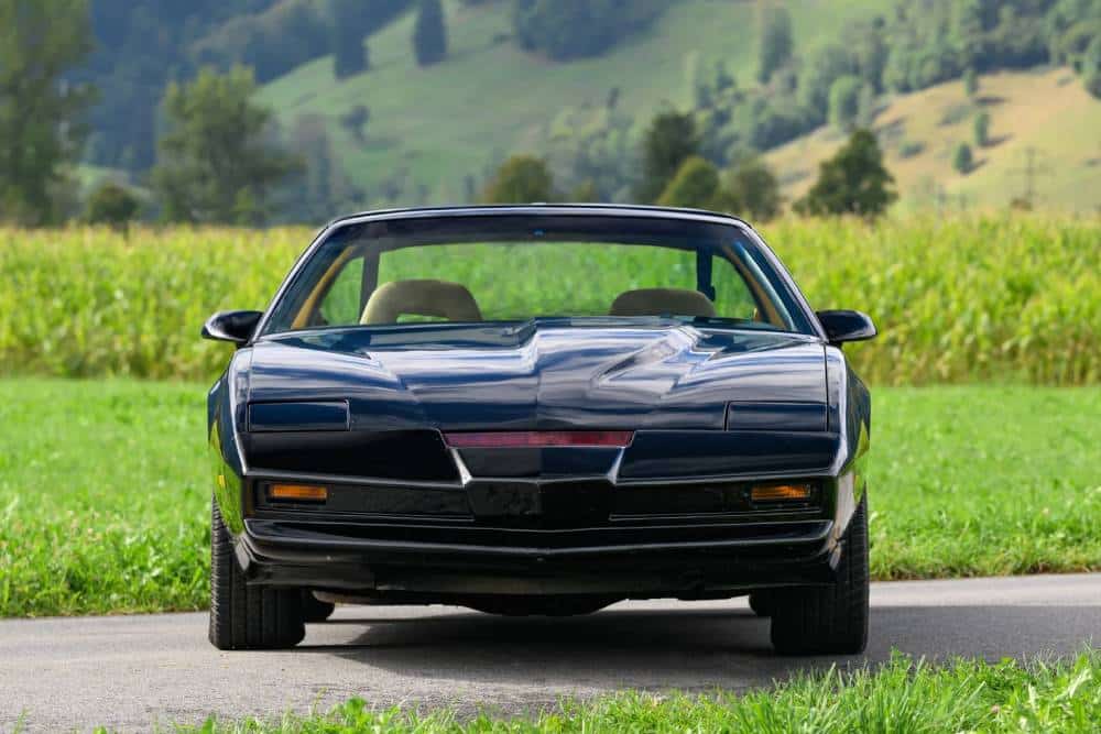 https://cdn.autogreeknews.gr/wp-content/uploads/2026/10/1982-pontiac-firebird-trans-am-knight-rider-11.jpg