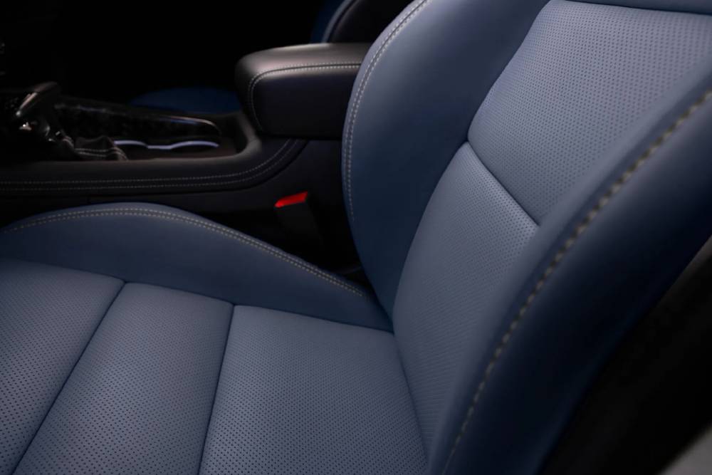 https://cdn.autogreeknews.gr/wp-content/uploads/2026/10/2027-Dodge-Durango-105-11-2048x1366-1.jpg