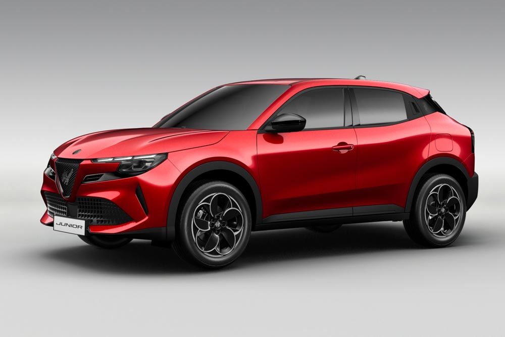 https://cdn.autogreeknews.gr/wp-content/uploads/2026/10/Alfa-Romeo-Junior-Business-1.jpg