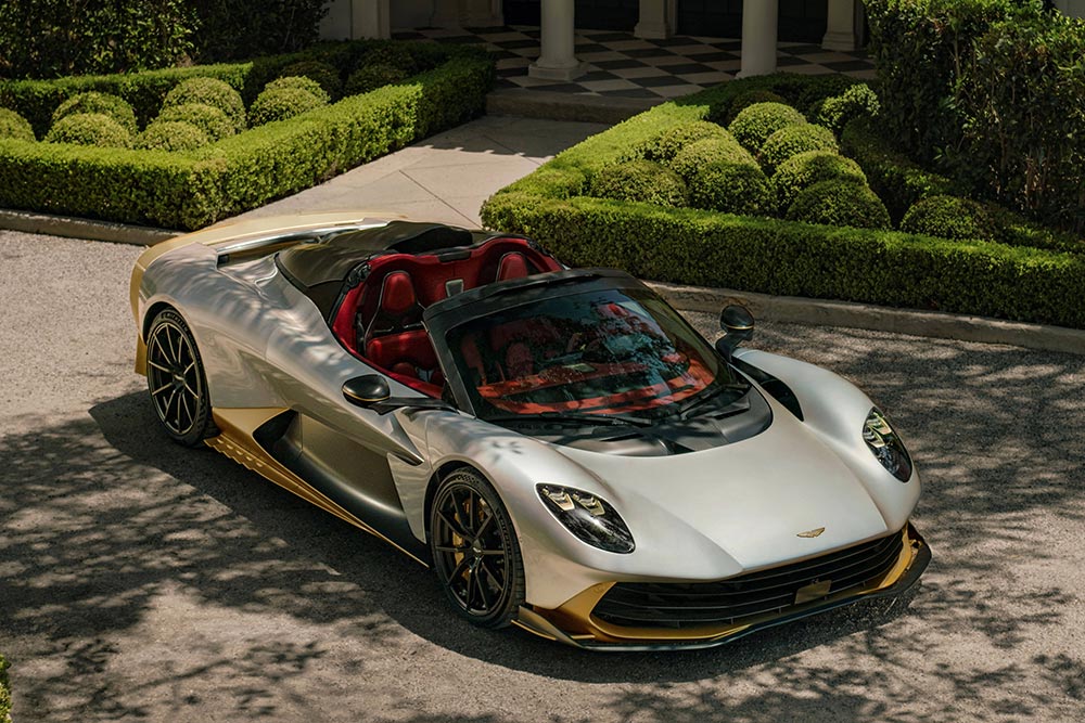 https://cdn.autogreeknews.gr/wp-content/uploads/2026/10/Aston-Martin-Valhalla-Spider_12.jpg