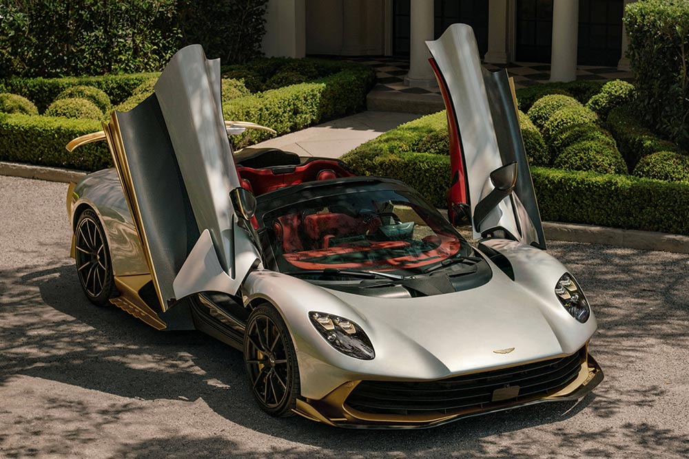 https://cdn.autogreeknews.gr/wp-content/uploads/2026/10/Aston-Martin-Valhalla-Spider_14.jpg