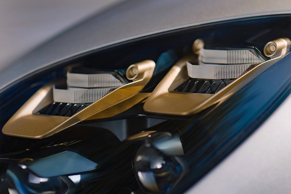 https://cdn.autogreeknews.gr/wp-content/uploads/2026/10/Aston-Martin-Valhalla-Spider_25.jpg