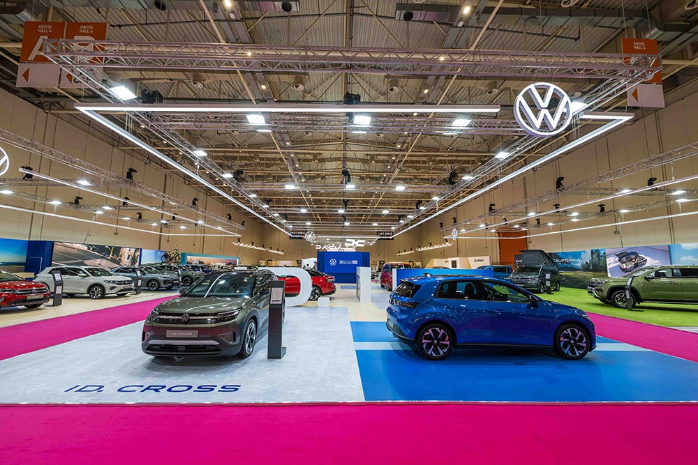 https://cdn.autogreeknews.gr/wp-content/uploads/2026/10/Auto-Athina-Sample1-LowRes-18.jpg