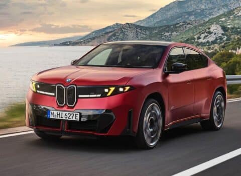 Νέα BMW iX4 με έως 612 ίππους και 828 χλμ. αυτονομία
