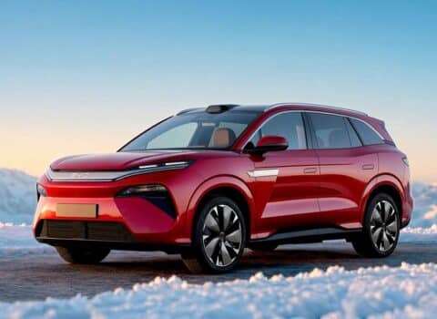 Νέο SUV BYD ATTO 8 φορτίζει σε 9 λεπτά!