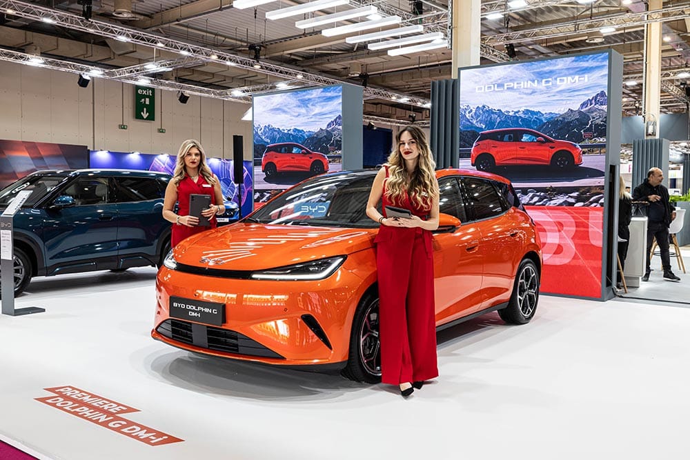https://cdn.autogreeknews.gr/wp-content/uploads/2026/10/BYD-AUTO-ATHINA-2026-7.jpg