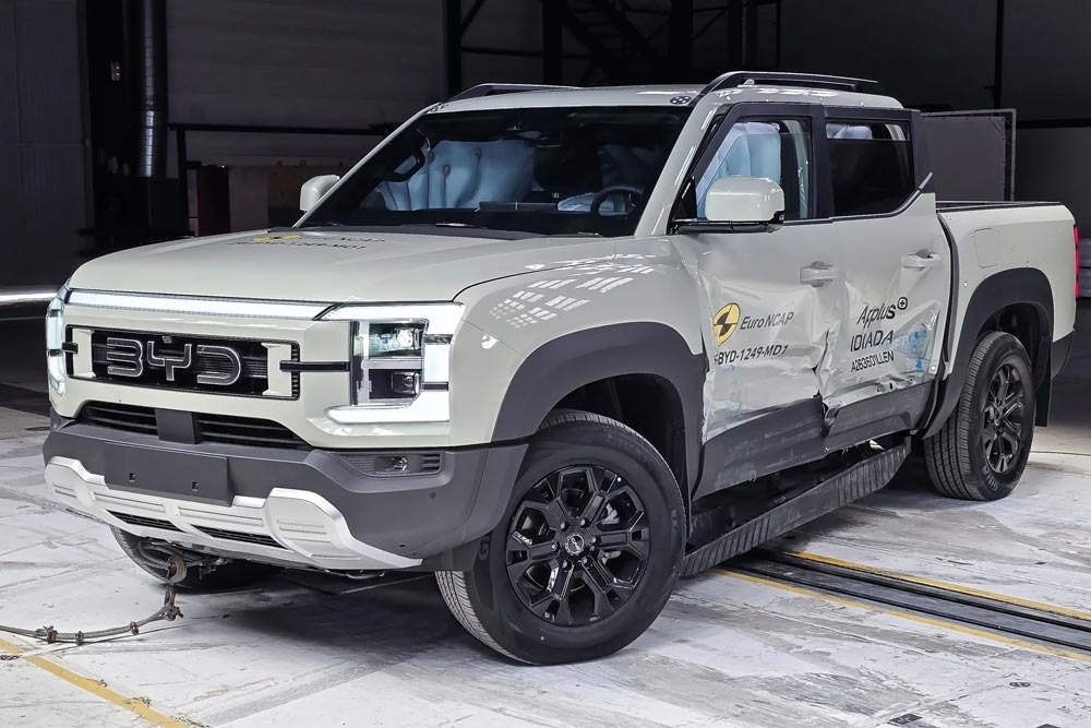 https://cdn.autogreeknews.gr/wp-content/uploads/2026/10/BYD-Shark-Euro-NCAP-3.jpg