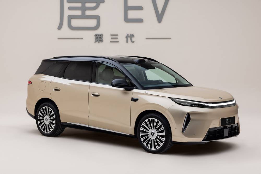 https://cdn.autogreeknews.gr/wp-content/uploads/2026/10/BYD-Tang-02.jpg