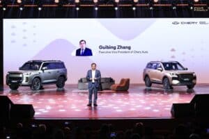Chery Brand Night Tiggo 7 and Chery Tiggo X7 (1)