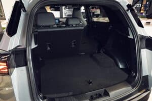 Chery-Tiggo-4-HEV-Silver-Moonlight-024