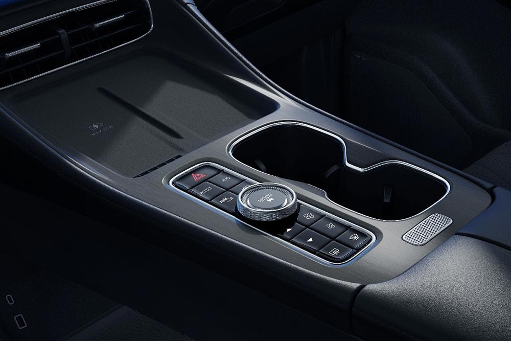 https://cdn.autogreeknews.gr/wp-content/uploads/2026/10/Chery-Tiggo-8-PHEV-new-interior-details.jpg