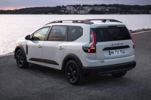 Dacia-Jogger-hybrid-155—Extreme-version-(12)