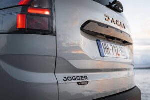Dacia-Jogger-hybrid-155—Extreme-version-(20)