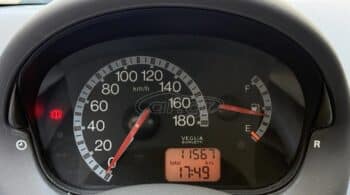 Με 4.350 ευρώ παίρνεις αυτοκίνητο πόλης με 11.567 χλμ.