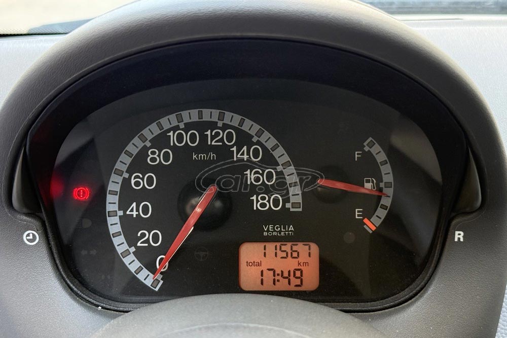 https://cdn.autogreeknews.gr/wp-content/uploads/2026/10/Fiat-Seicento-2004-used-5.jpg