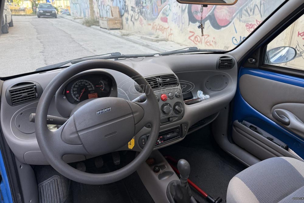 https://cdn.autogreeknews.gr/wp-content/uploads/2026/10/Fiat-Seicento-2004-used-6.jpg