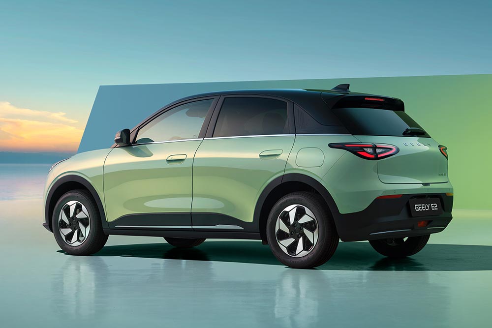 https://cdn.autogreeknews.gr/wp-content/uploads/2026/10/Geely-E2-16.jpg