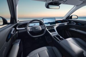 Geely E2 (3)