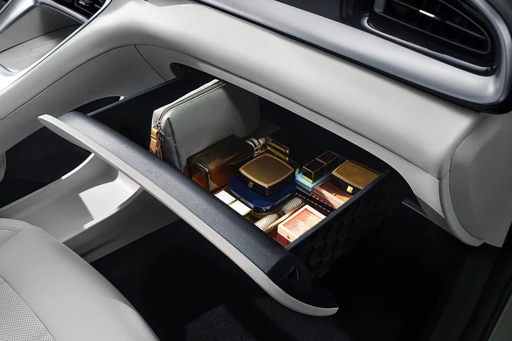 https://cdn.autogreeknews.gr/wp-content/uploads/2026/10/Geely-E2-7.jpg