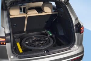 Geely Monjaro EM-i (7)