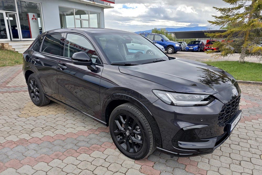 https://cdn.autogreeknews.gr/wp-content/uploads/2026/10/Honda-ZR-V-used-3.jpg