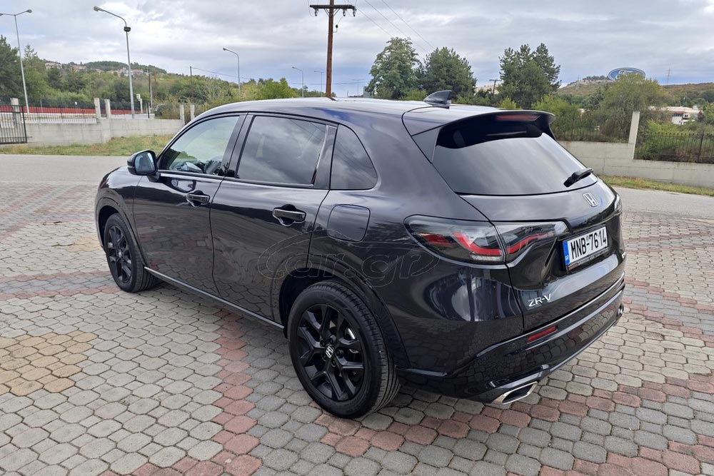 https://cdn.autogreeknews.gr/wp-content/uploads/2026/10/Honda-ZR-V-used-5.jpg