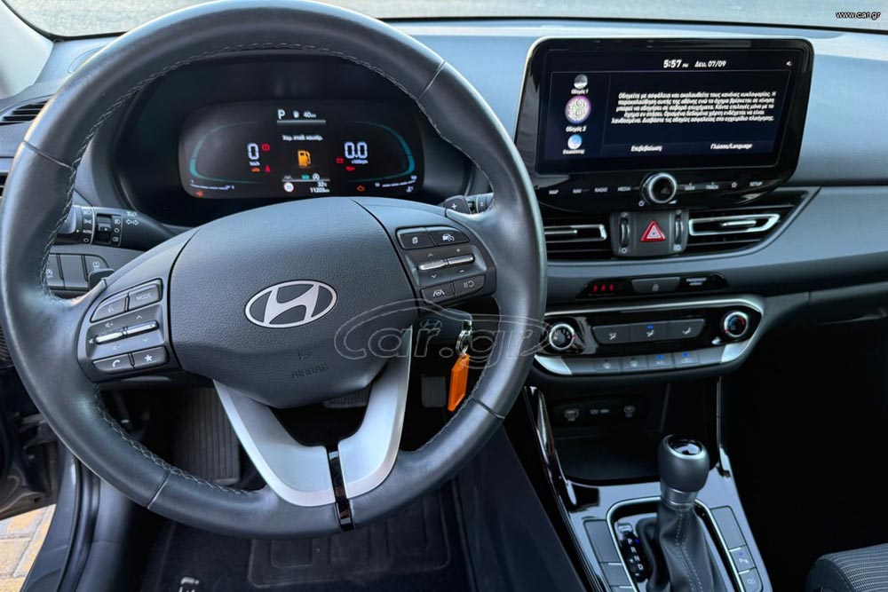 https://cdn.autogreeknews.gr/wp-content/uploads/2026/10/Hyundai-i30-2024-used-7.jpg
