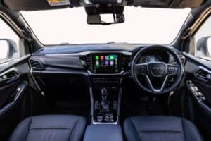 Isuzu_MU-X (3)