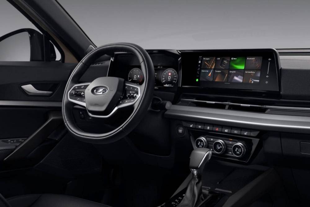 https://cdn.autogreeknews.gr/wp-content/uploads/2026/10/Lada_Azimut_production_start-5.jpg