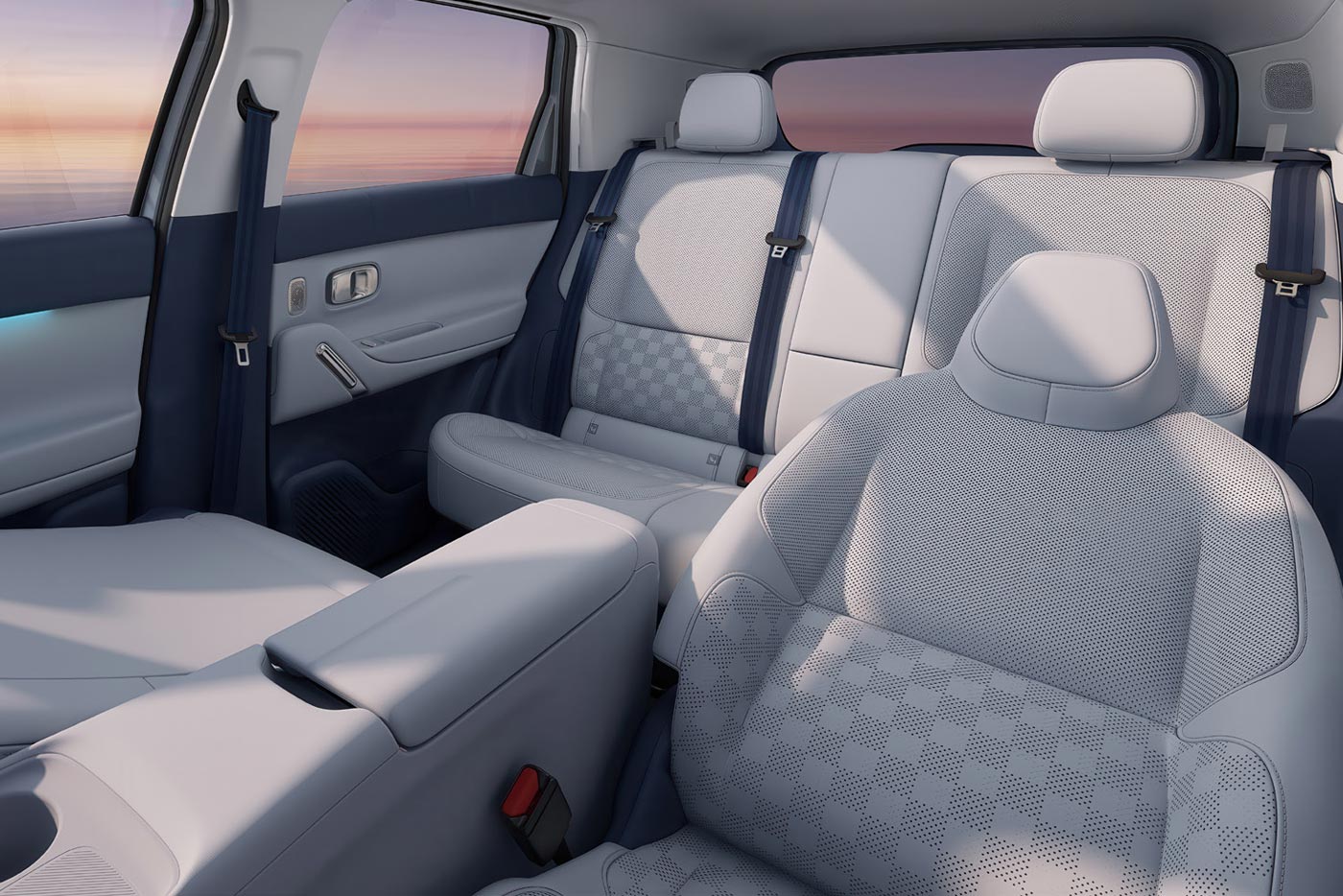 https://cdn.autogreeknews.gr/wp-content/uploads/2026/10/Lepamotor-B0X3-interior.jpg