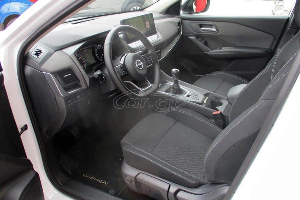 https://cdn.autogreeknews.gr/wp-content/uploads/2026/10/Nissan-Qashqai-2025-used-3.jpg