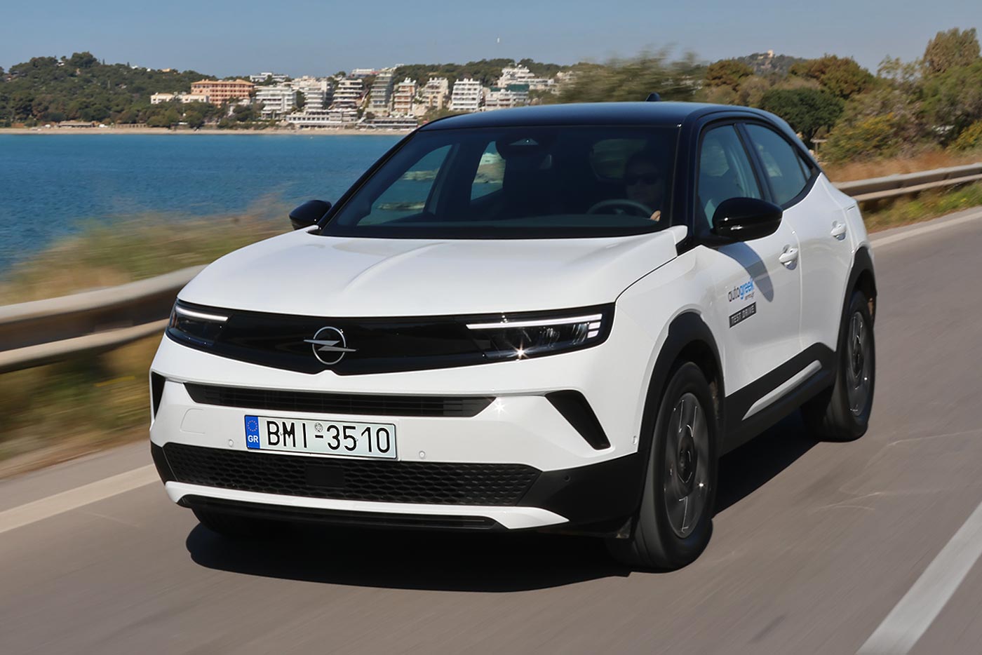 https://cdn.autogreeknews.gr/wp-content/uploads/2026/10/Opel-Mokka-kinisi.jpg