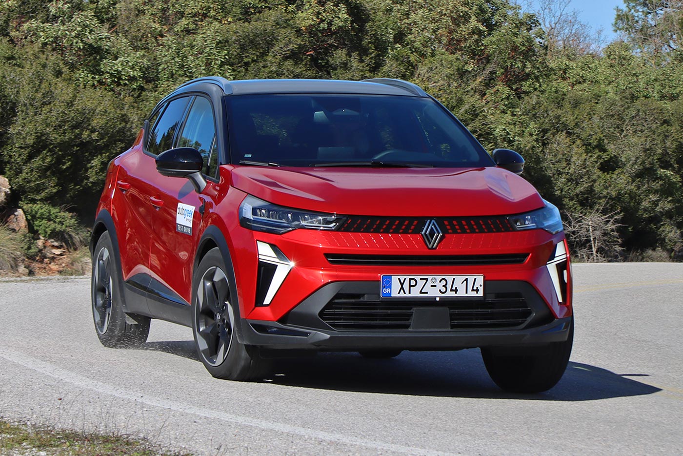 https://cdn.autogreeknews.gr/wp-content/uploads/2026/10/Renault-Captur-strofi.jpg