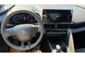 Toyota-C-HR-2024-used-3