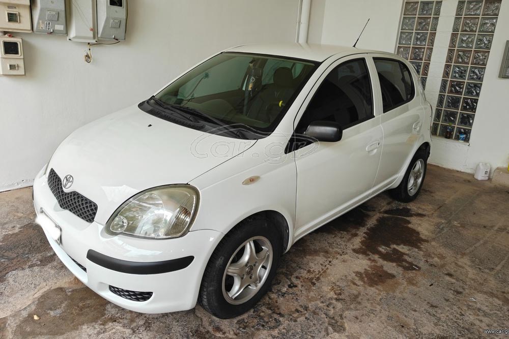 https://cdn.autogreeknews.gr/wp-content/uploads/2026/10/Toyota-Yaris-2003-used-1.jpg