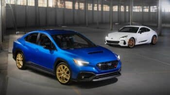 Τα Subaru WRX και BRZ γιορτάζουν με «κεράκια» STI