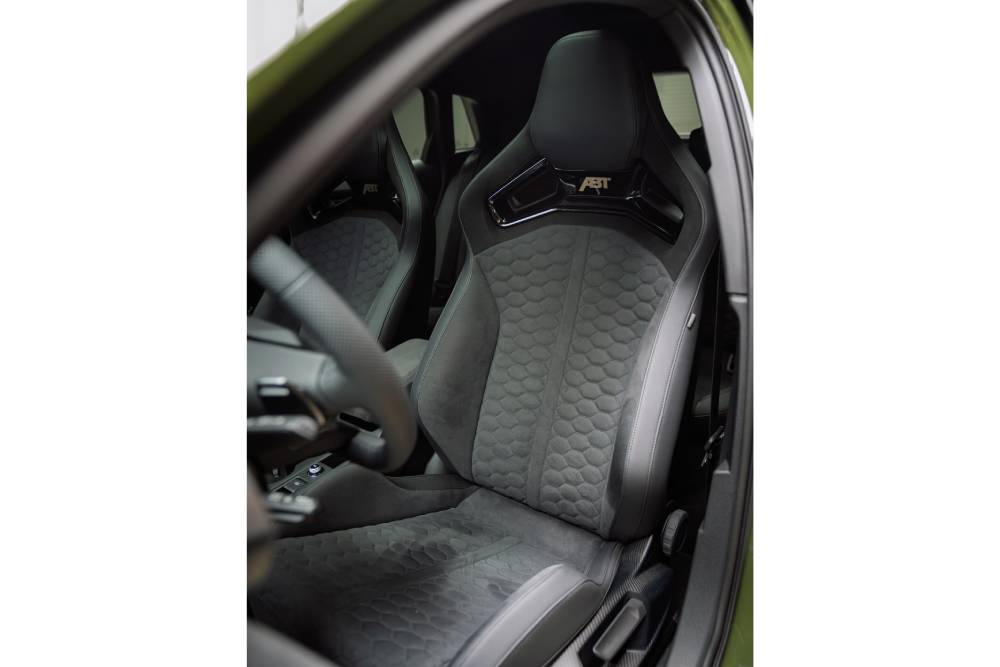 https://cdn.autogreeknews.gr/wp-content/uploads/2026/10/abt-audi-rs-3-630-3.jpg