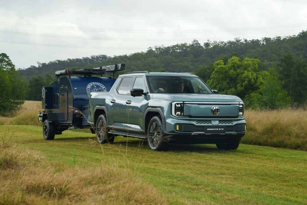 https://cdn.autogreeknews.gr/wp-content/uploads/2026/10/all-electric-mgu9-ev-10.jpg