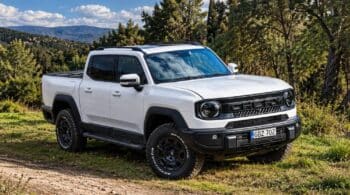 Το πρώτο ντίζελ plug-in αγροτικό με 476 άλογα και 1,1 λτ./100 χλμ